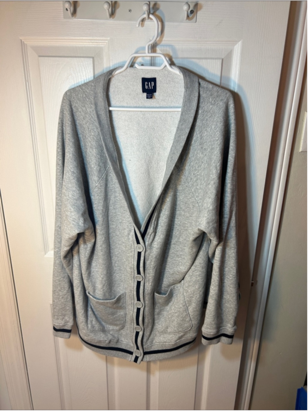 Gap Vintage Soft Oversized Varsity Cardigan 498951 size XXL - Picture 3 of 7